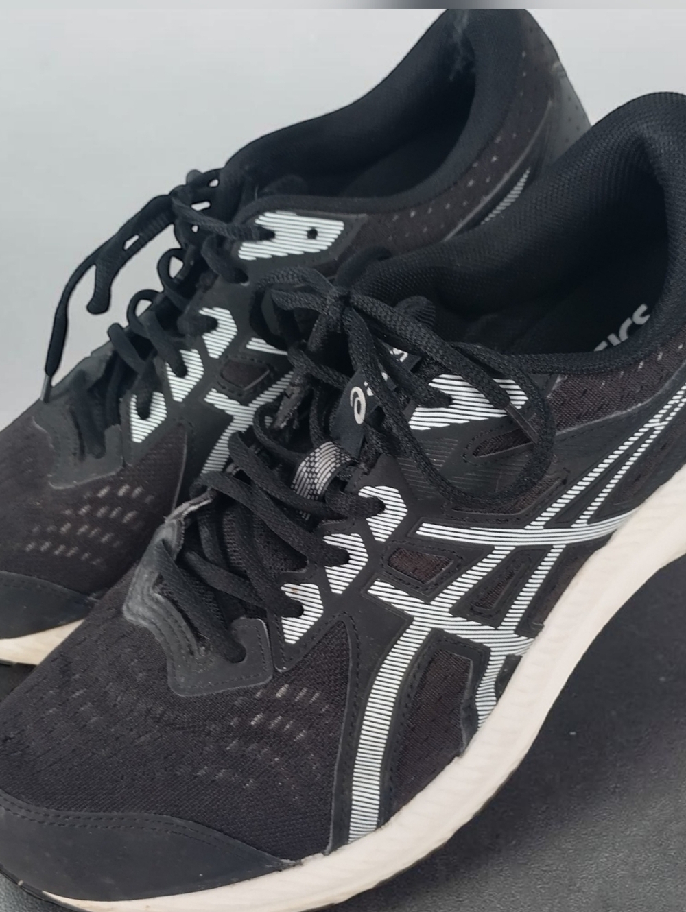 Asics Men's Size 10 Gel Contend 8 Xwide Black Running Athletic Workout Sneakers